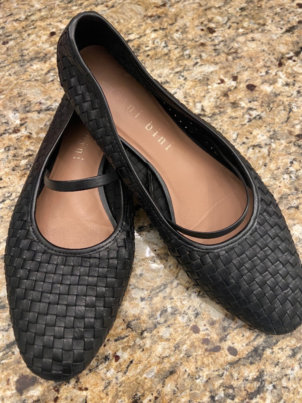 GIANNI BINI shoes flats Sz 9 Great condition Black Leather upper